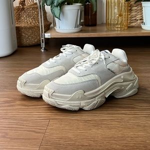 Balenciaga Triple S 2.0 Low Top Sneakers Women